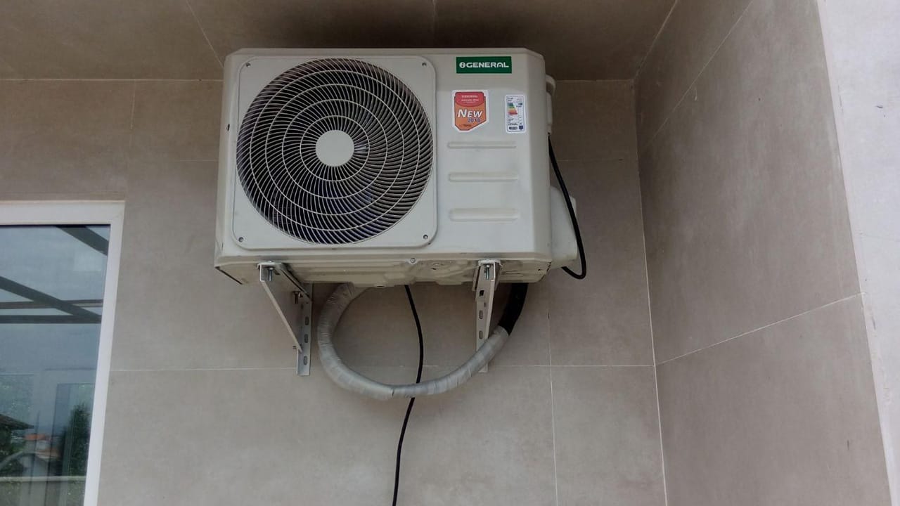 نصب کولر گازی در چهاردانگه – تماس با 09371200255